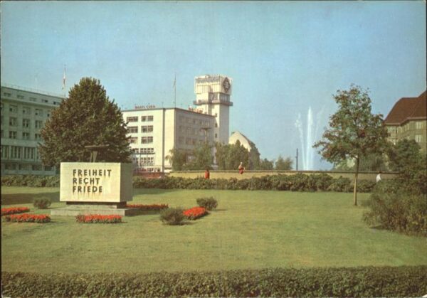 Berlin Reichskanzlerplatz Denkmal Fontäne