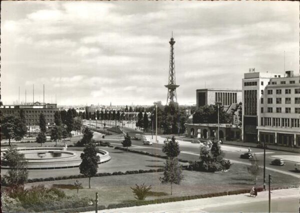 Charlottenburg Reichskanzlerplatz und Funkturm