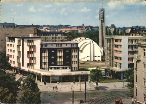 Charlottenburg Neue Kantstrasse Ignatiushaus St. Canis