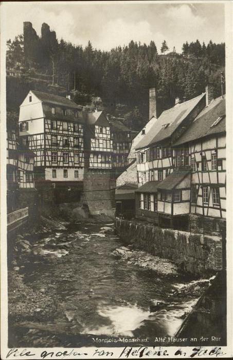 Monschau Alte Häuser an der Rur