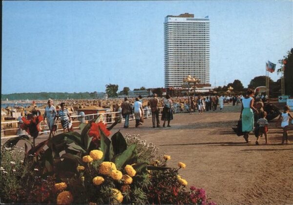 Travemuende Ostseebad Strandpromenade Hochhaus Ostseeheilbad