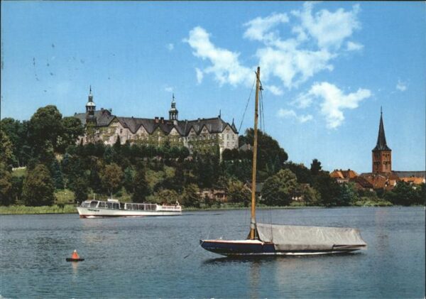 Ploen See Schloss Kirche Segelboot Fährschiff