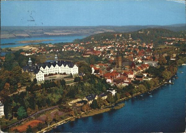 Ploen See Schloss Kirche Plöner See Holsteinische