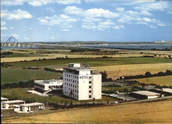 Grossenbrode Ostseebad Hotel Baltic Fehmarnsundbrücke Vogelflu