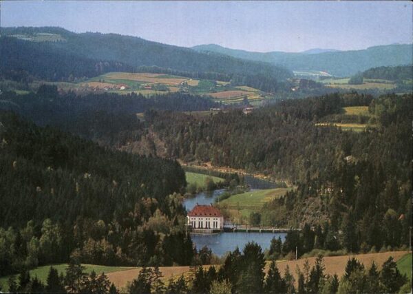 Hoellensteinsee mit Kraftwerk