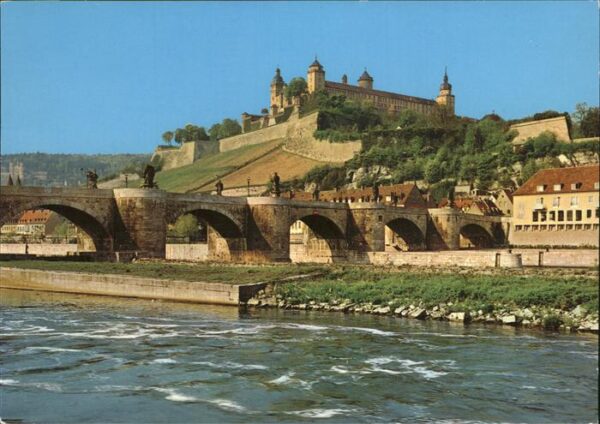 Wuerzburg Mainbrücke u.Festung Marienberg