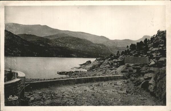 Staudamm Pumpspeicherkraftwerk Cerdagne Les Bouillouses Le Lac