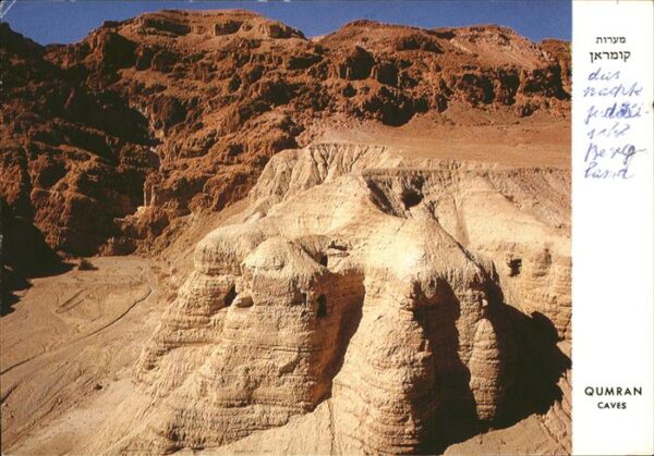Hoehlen Caves Grottes Qumran