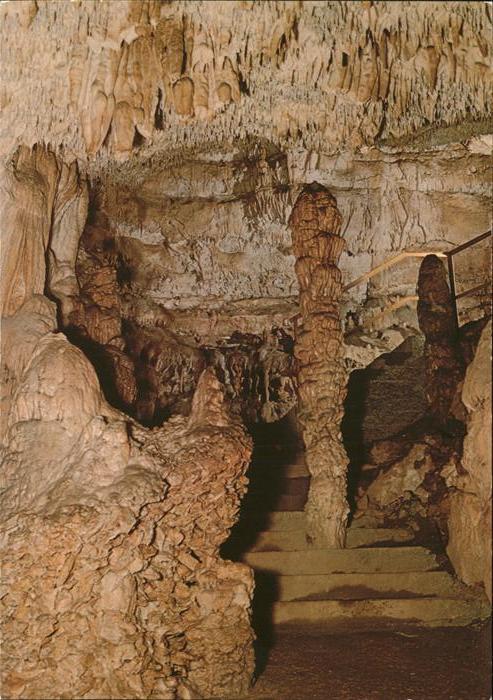 Hoehlen Caves Grottes Gouffre de la Fage Le Totem