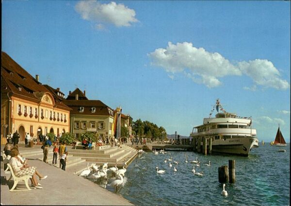 Ueberlingen Bodensee Landungsplatz Hafen Uferpromenade Fährs