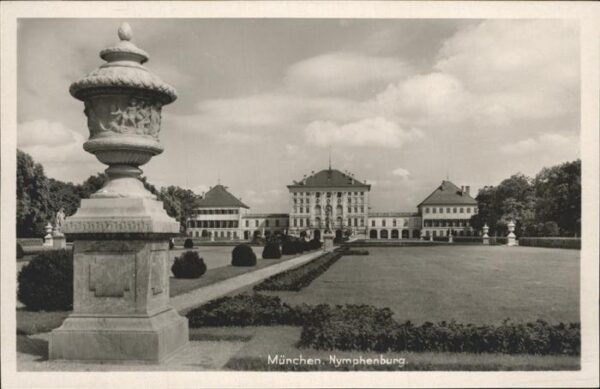 Muenchen Schloss Nymphenburg Park