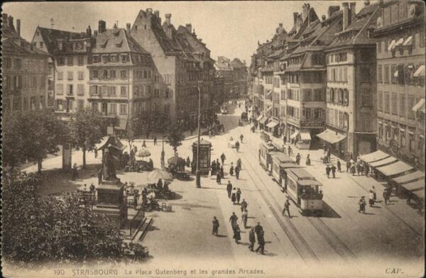 Strassenbahn Strasbourg Place Gutenberg Arcades