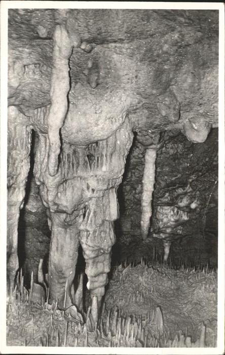 Hoehlen Caves Grottes de Fontirou La Grande Colonnade