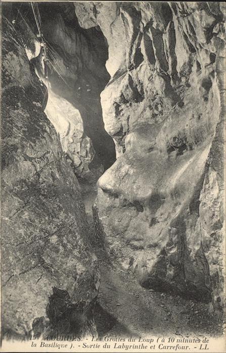 Hoehlen Caves Grottes Lourdes Grottes du Loup Labyrinthe et C