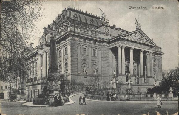 Theatergebaeude Wiesbaden