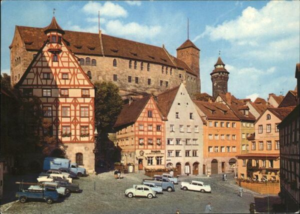 Nuernberg mit Burg u.div.Autos