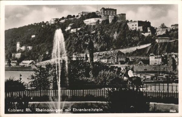 Koblenz Rhein Rheinanlage mit Ehrenbreistein