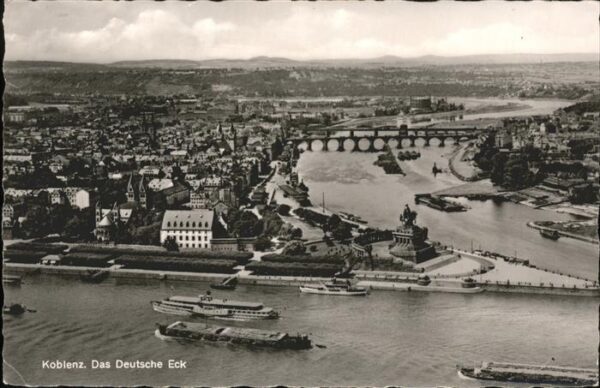 Koblenz Rhein Deutsches Eck Schiffe Rhein Denkmal Kai