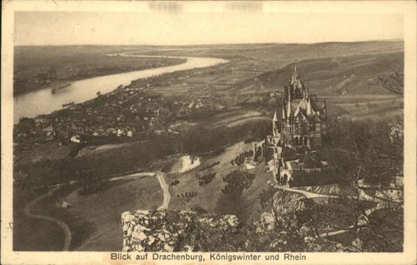 Koenigswinter Rheinpanorama mit Drachenburg