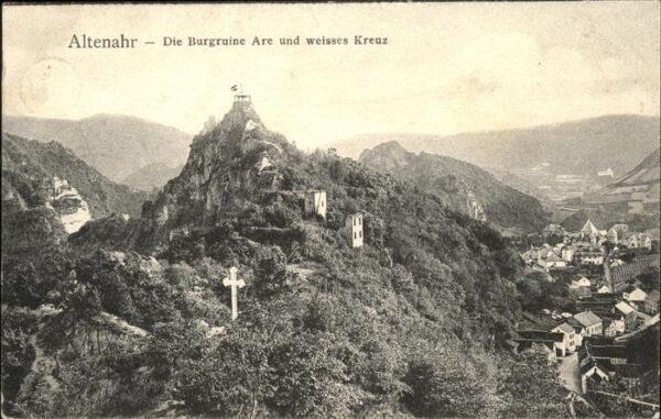 Altenahr Burgruine Are und weisses Kreut