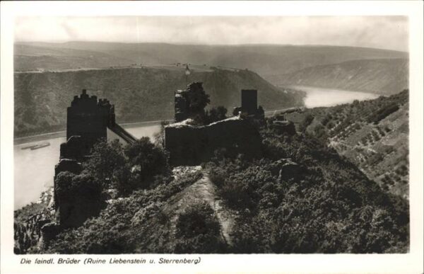 Kamp-Bornhofen Rheinpanorama mit feindlichen Brüdern R