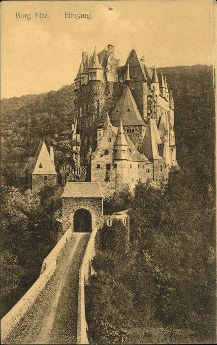 Burg Eltz Burg Eingang