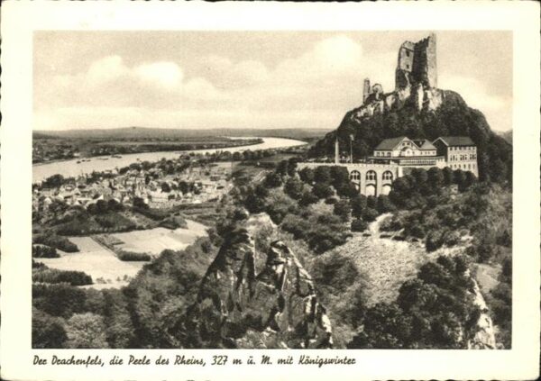 Koenigswinter Rheinpanorama mit Drachenfels