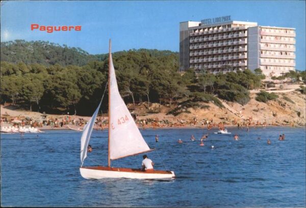 Paguera Mallorca Islas Baleares Hotel Lido Park Strand Segelboot