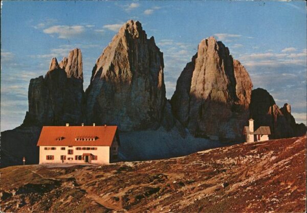 Sexten Sesto Suedtirol Tre Cime di Lavaredo Rifugio Dolomiti D