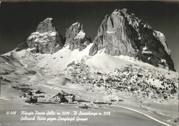 Canazei Rifugio Passo Sella Sassolungo Dolomiti