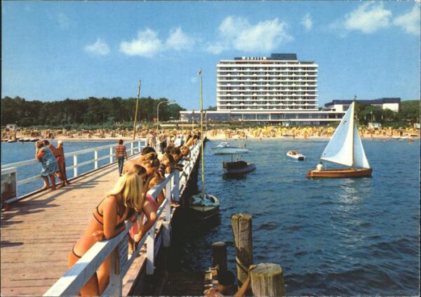 Timmendorfer Strand Ostseeheilbad Seebrücke Hotel Maritim