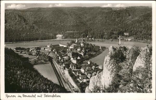 Beuron Donautal im Donautal mit Petersfelsen Kreuz