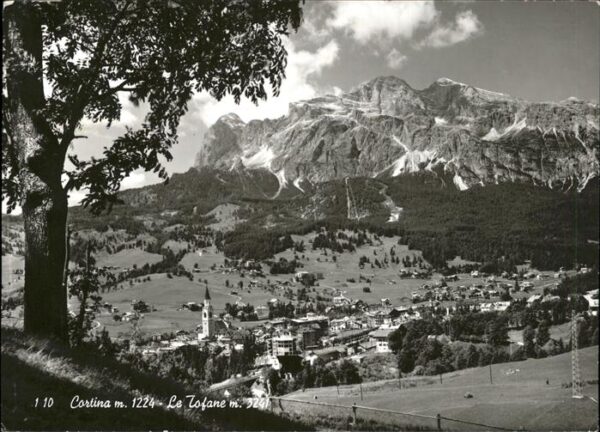 Cortina d Ampezzo Panorama le Tofane Dolomiti