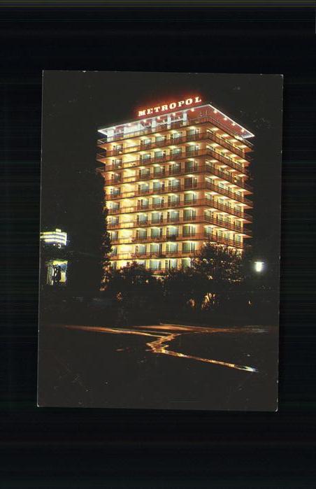 Slatni Pjasazi Hotel Metropol bei Nacht