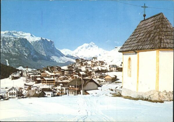 Val Badia Dolomiti San Cassiano Sass de Putia