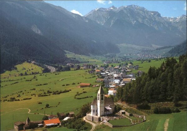 Taufers Panorama mit Kirche