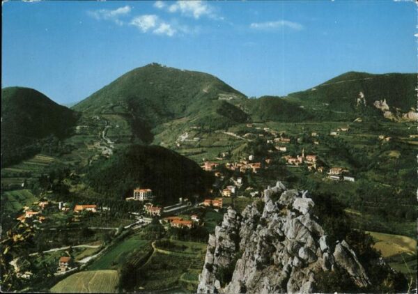 Colli Euganei Panorama verso Teolo da Rocca Pendice