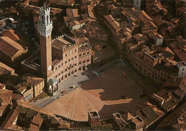 Siena Piazza del Campo Veduta aerea