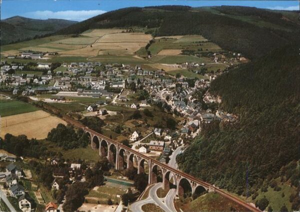 Willingen Sauerland Ortsansicht mit Eisenbahn Viadukt Flieg