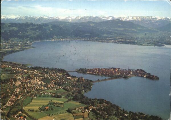 Lindau Bodensee mit Vorarlberger Alpen Fliegeraufnahme
