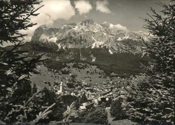 Cortina d Ampezzo Panorama e Tofane
