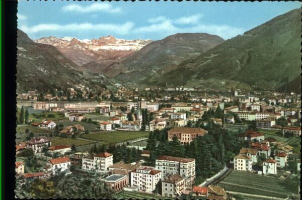 Bozen Suedtirol Panorama mit Rosengarten