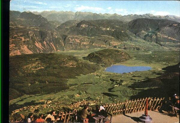 Kaltern Weinstrasse Tirol Blick vom Penegal gegen Dolomiten und K