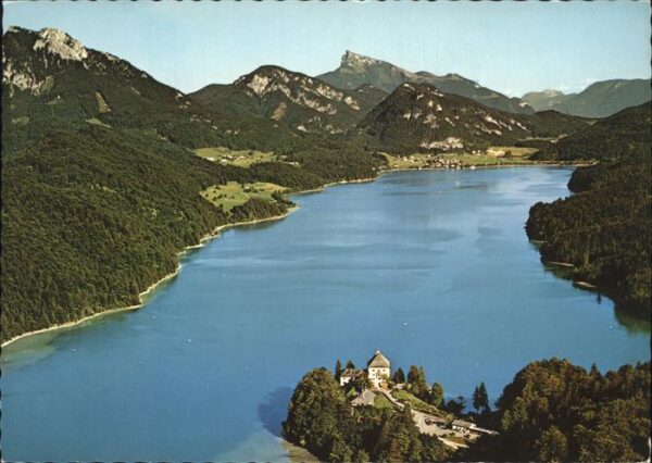 Salzburg Oesterreich Hotel Schloss Fuschl mit Fuschlsee Flie