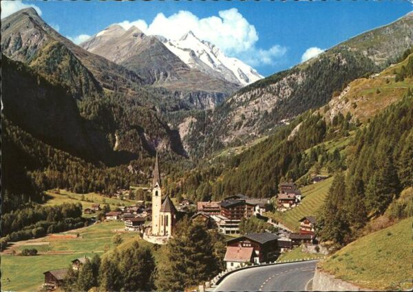 Heiligenblut Kaernten an der Grossglockner Alpenstrasse