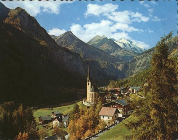 Heiligenblut Kaernten mit Grossglockner