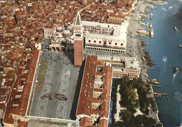 Venezia Venedig Piazza San Marco dall aerea
