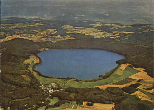 Laach Ahr Lacher See mit Abtei Maria Laach Fliege