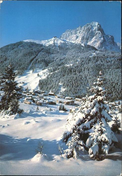 Wolkenstein Groeden Panorama mit Langkofel Dolomiten