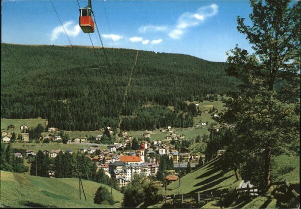 St Ulrich Groeden Tirol Panorama mit Seiser Alm Drahtseilbahn